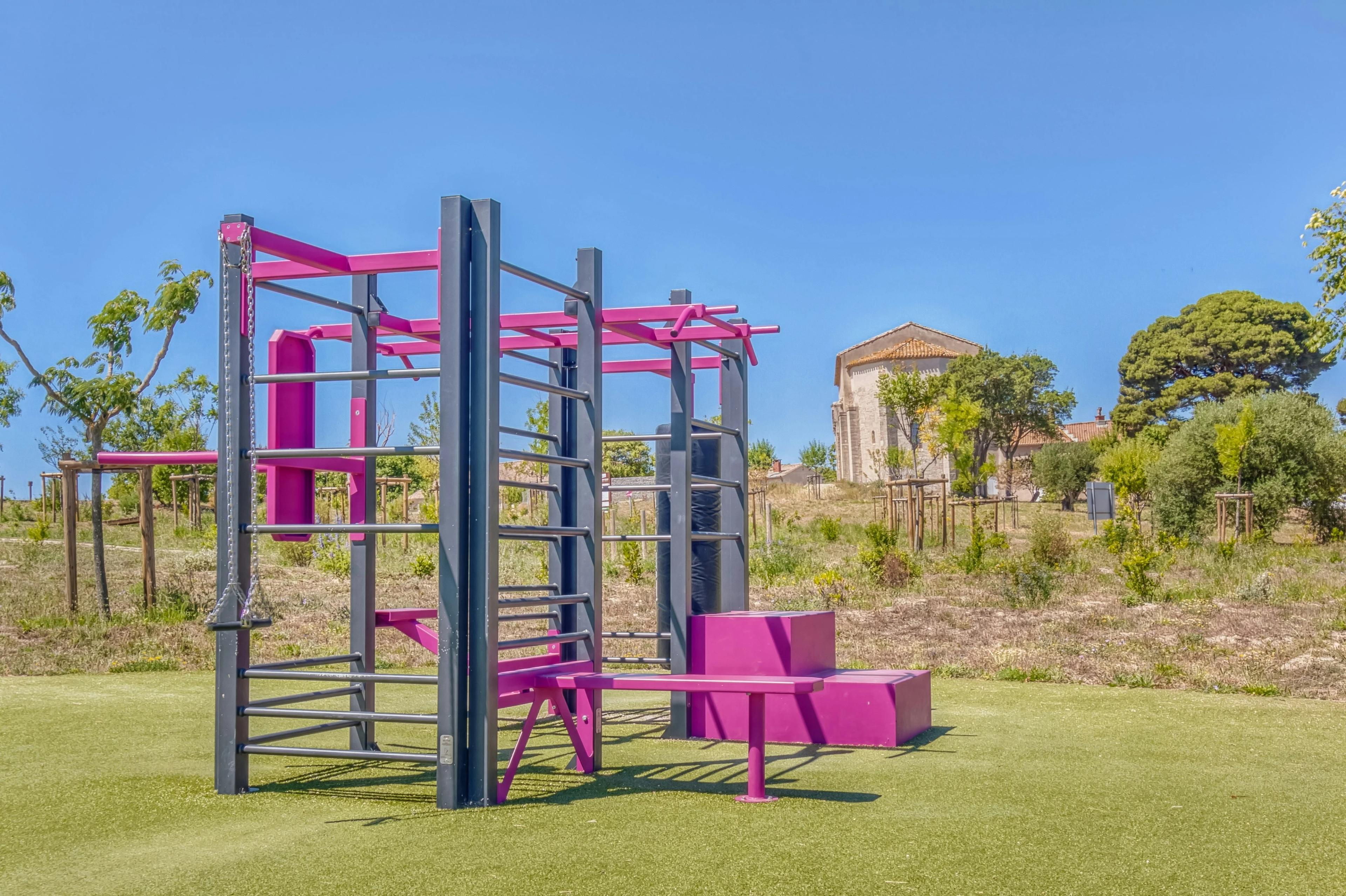 Спортивная площадка