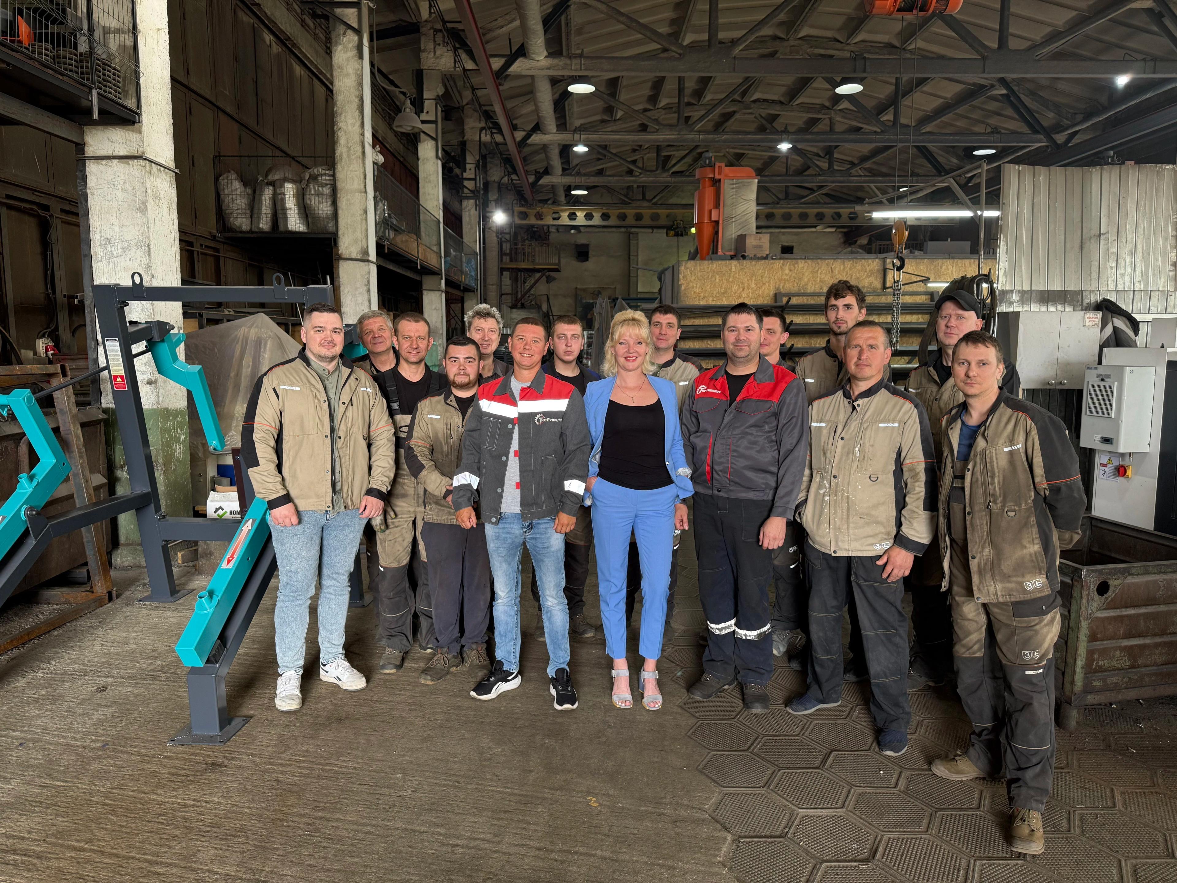 Фото всей команды предприятия